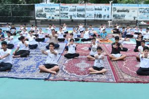 डी ए वी पब्लिक स्कूल पक्खोवाल रोड लुधियाना के परिसर में 11वें अंतर्राष्ट्रीय योग दिवस का आयोजन।