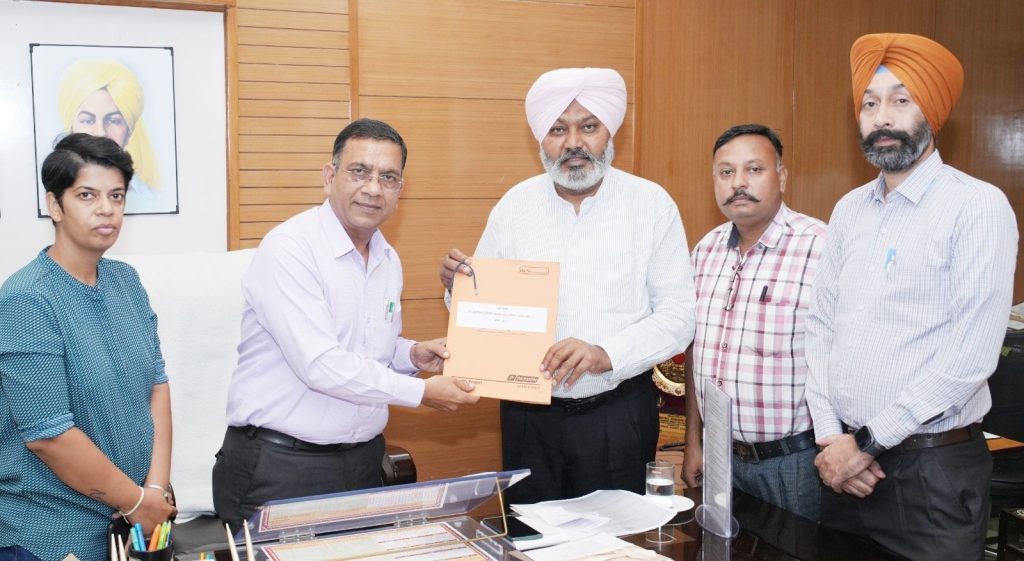 वित्त मंत्री हरपाल सिंह चीमा ने 3 कर्मचारी यूनियनों के साथ बैठक की वैध मांगों के समाधान का आश्वासन